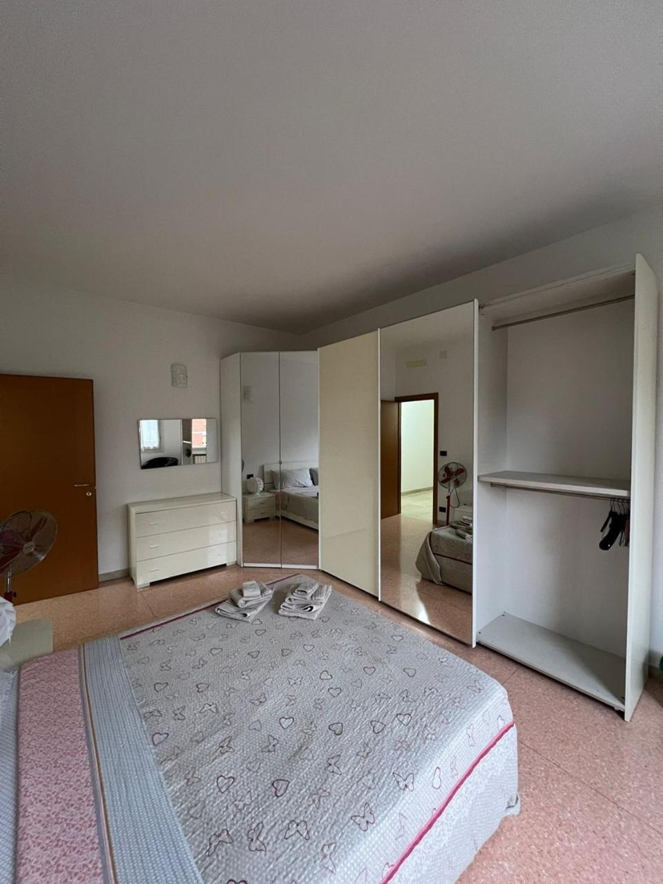 Splendido Appartamento In Zona Fiera A โบโลญญา ภายนอก รูปภาพ